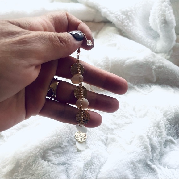 NWT Drop Earrings – Gold & White, 3" ✨ - Picture 5 of 9